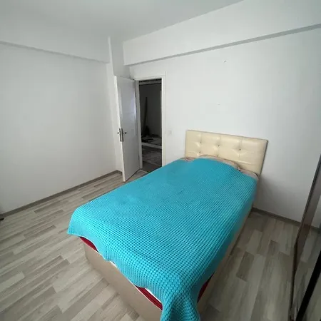 Apartment Deniz Manzarali, Plaja Ve Merkeze Yakin Ev Aliaga