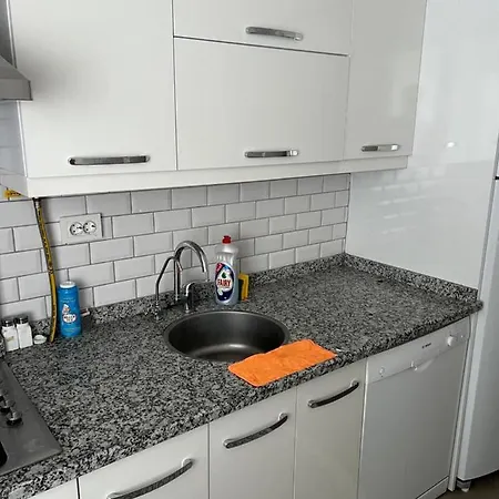 Apartment Deniz Manzarali, Plaja Ve Merkeze Yakin Ev Aliaga